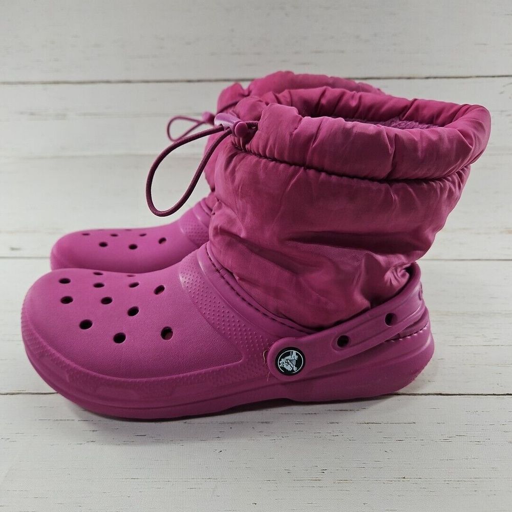 Crocs Neo Puff Boots Pink Youth Size J5 Classic Faux Fur Fleece Lined 207940